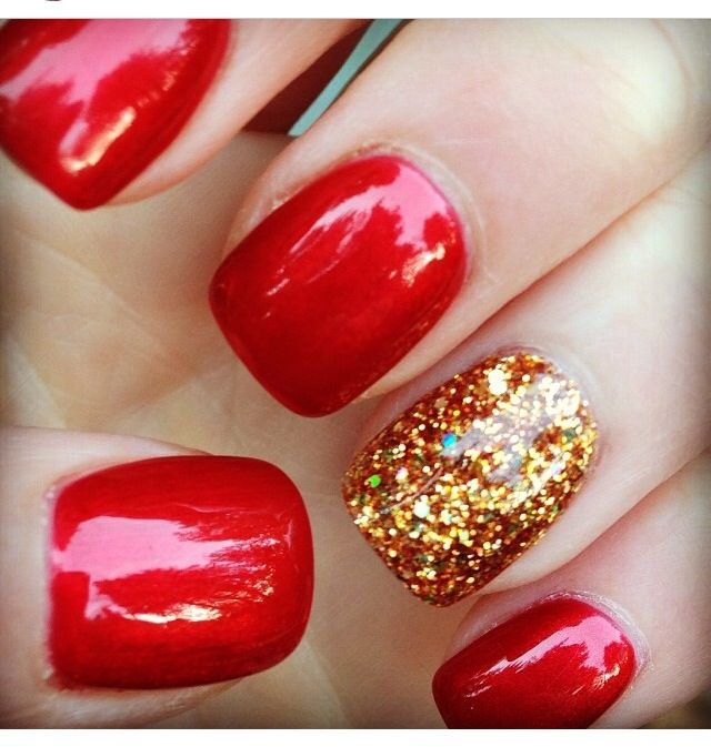 unhas-vermelhas-com-glitter