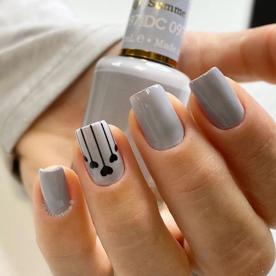 Unhas Decoradas De Cor Clara