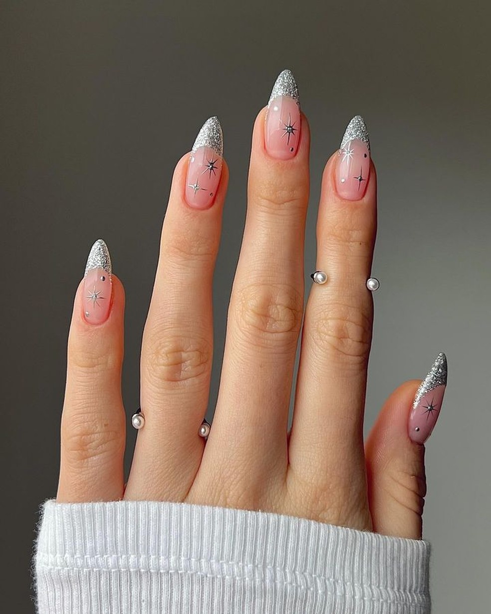unhas-para-o-ano-novo-simples