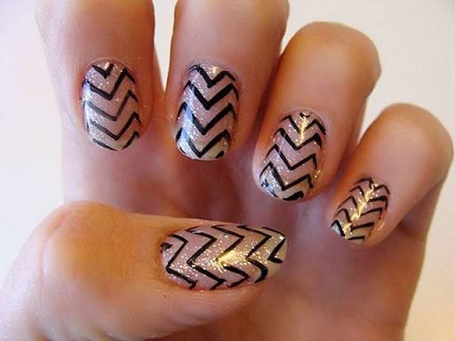 Unha Decorada Zig Zag