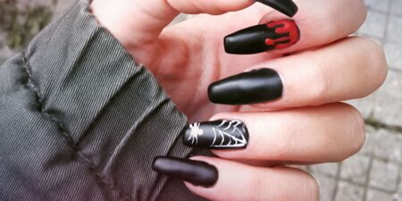 37-ideias-de-unhas-decoradas-preto-e-vermelho