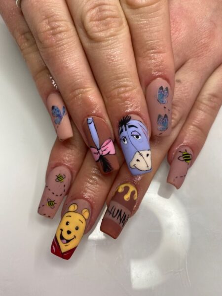 26-ideias-de-unha-decorada-ursinho-pooh