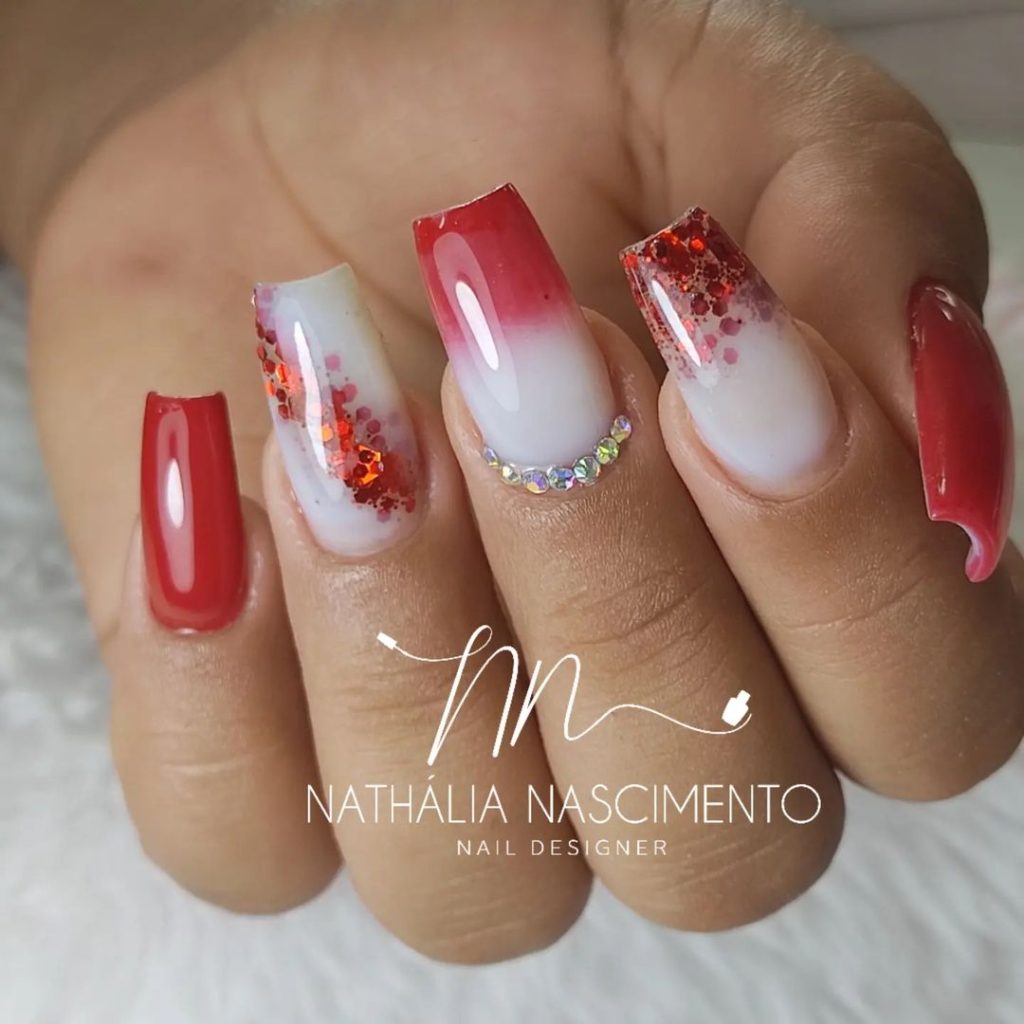 Unha Decorada com Vermelho
