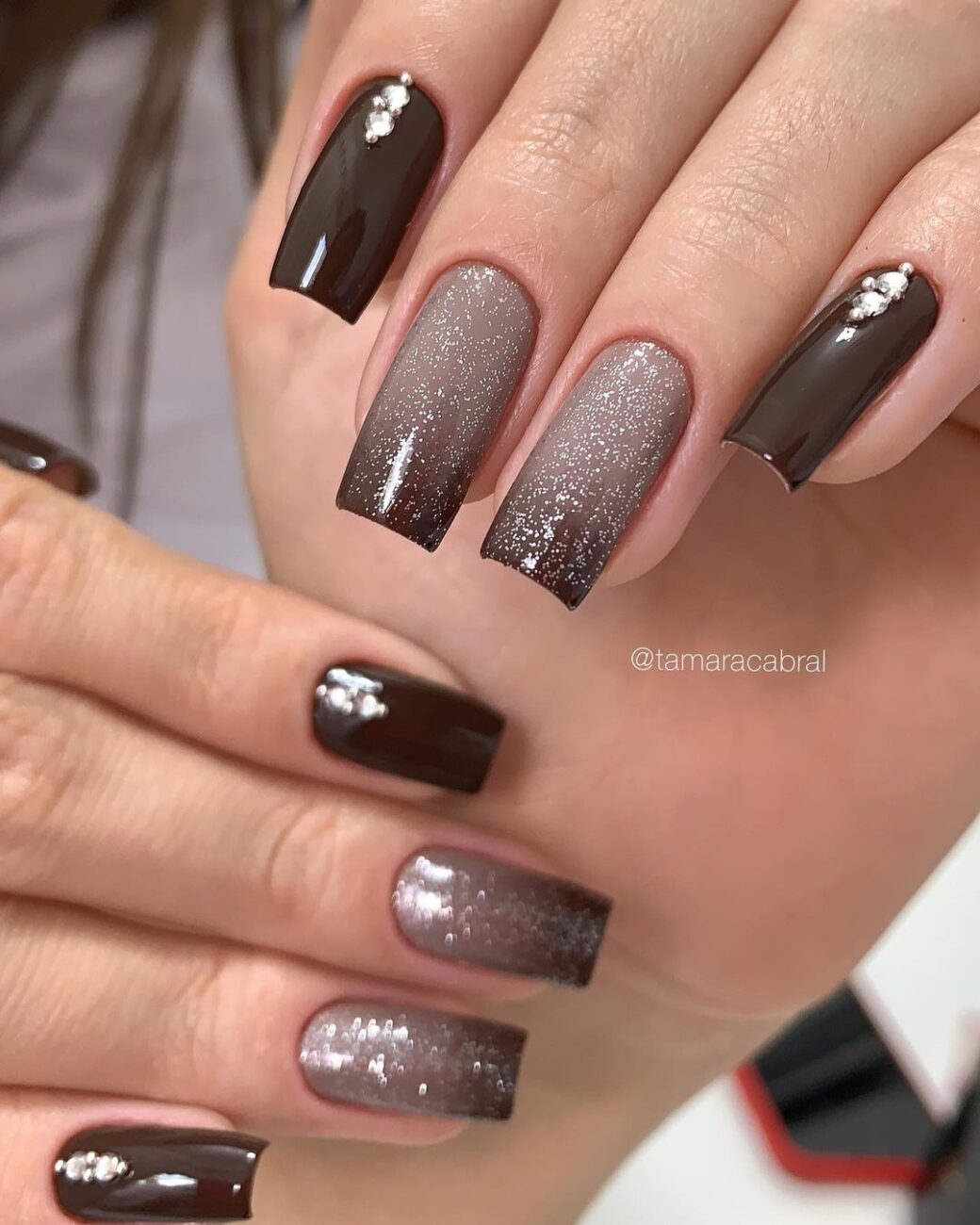 unhas-decoradas-marrom