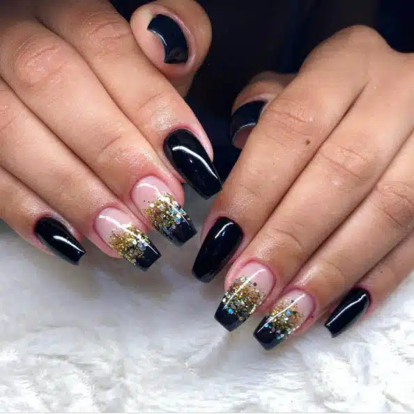 unhas-pretas-encapsuladas