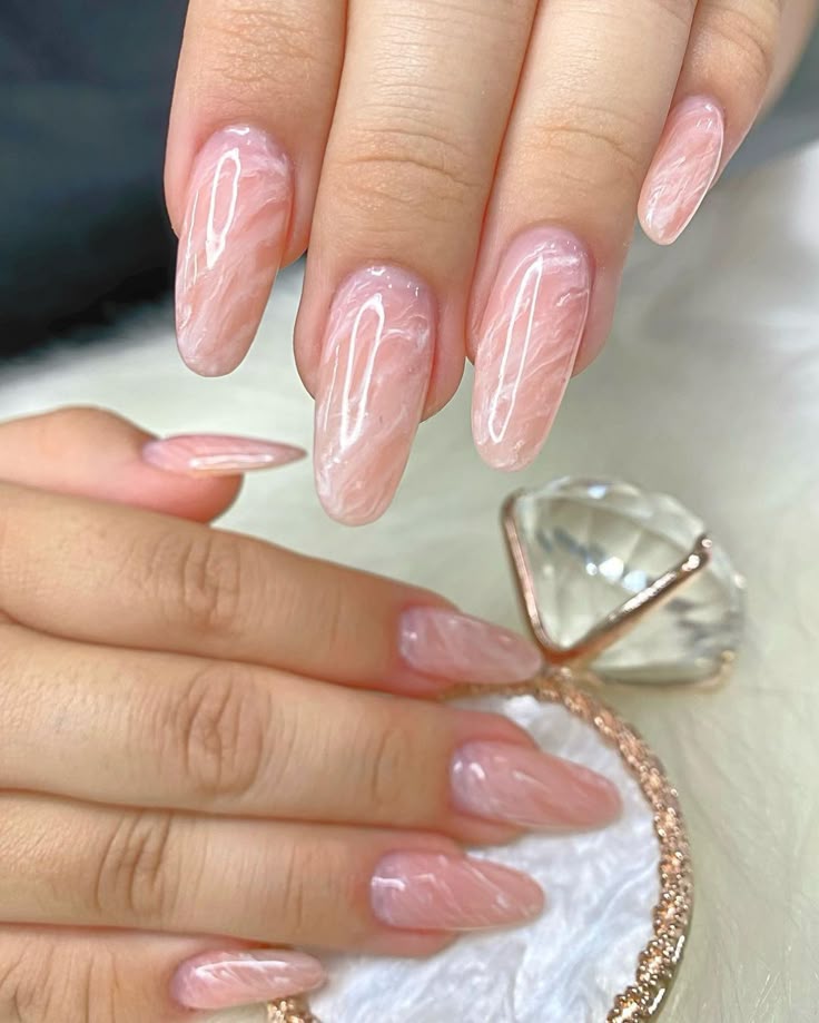 30 modelos de unhas marmorizadas para ...
