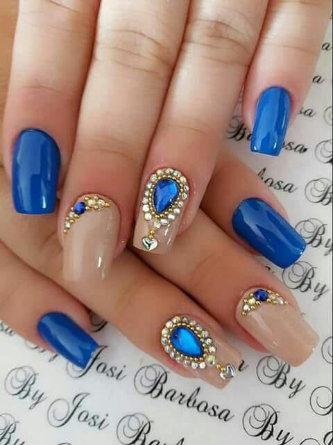 Unhas decoradas com joias 💅🏻#NailArt ...