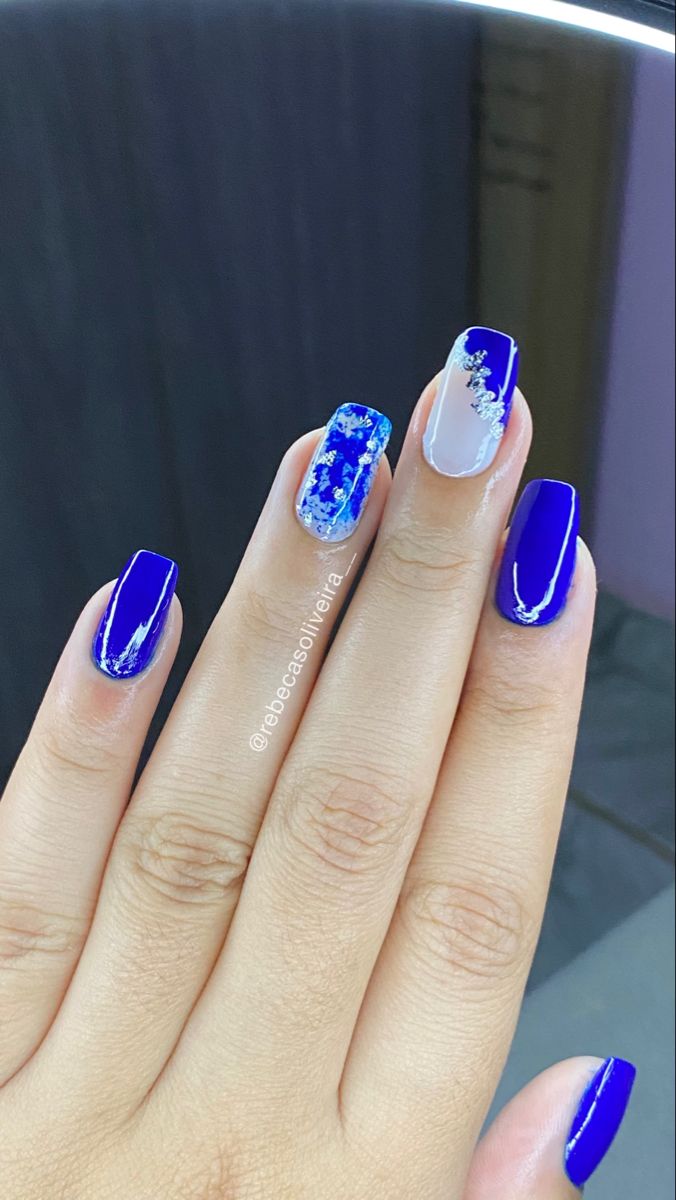 Unhas azuis