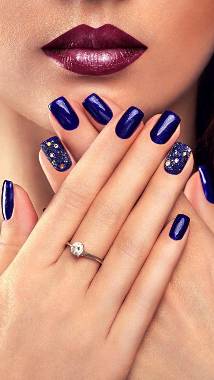 Unhas Azul Escuro: Um Clássico Atemporal!