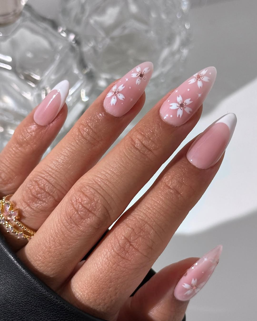 Unhas decoradas com flores: 5 ideias ...