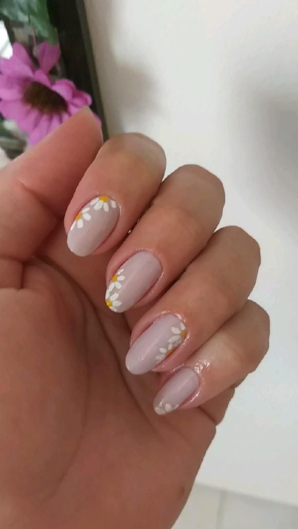 unhas inspirada em margaridas 🌼🌼🌼
