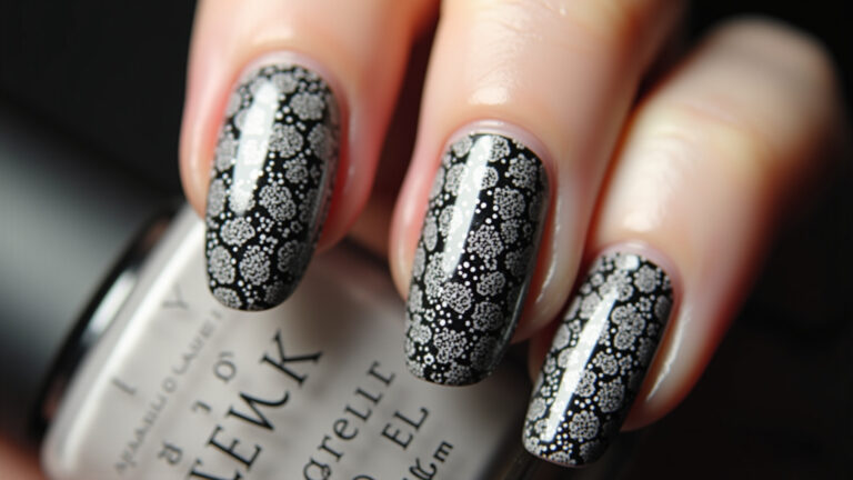 Ideias de Unhas pretas e brancas: um clássico reinventado