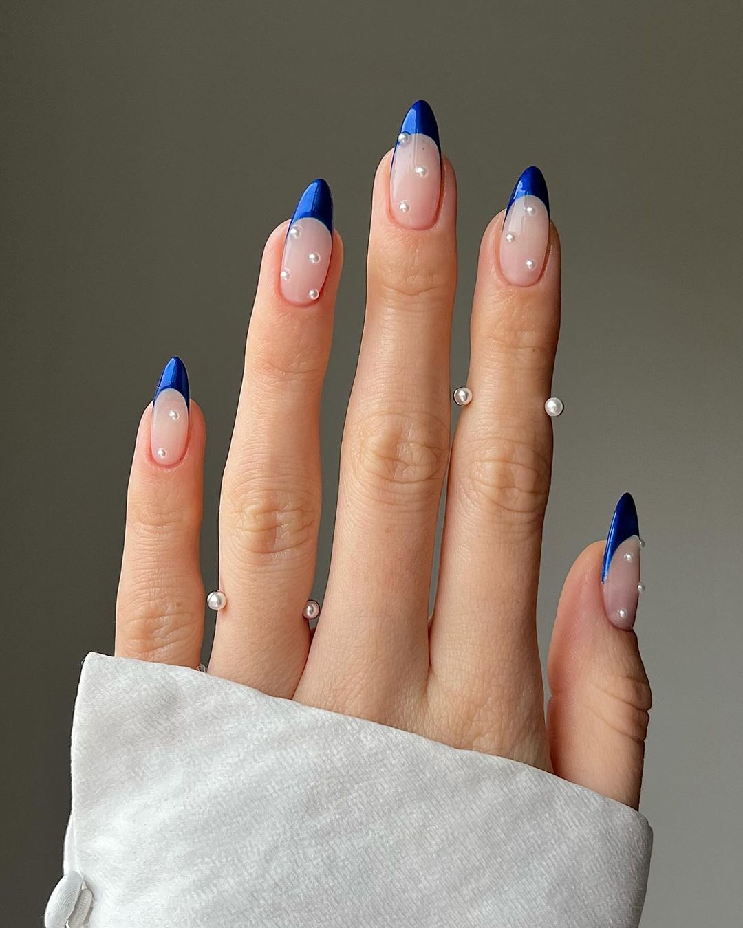 Unhas azuis: 7 nail arts para você ...