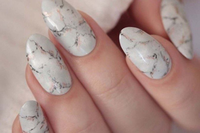 pedras preciosas, aquarela e emojis ...