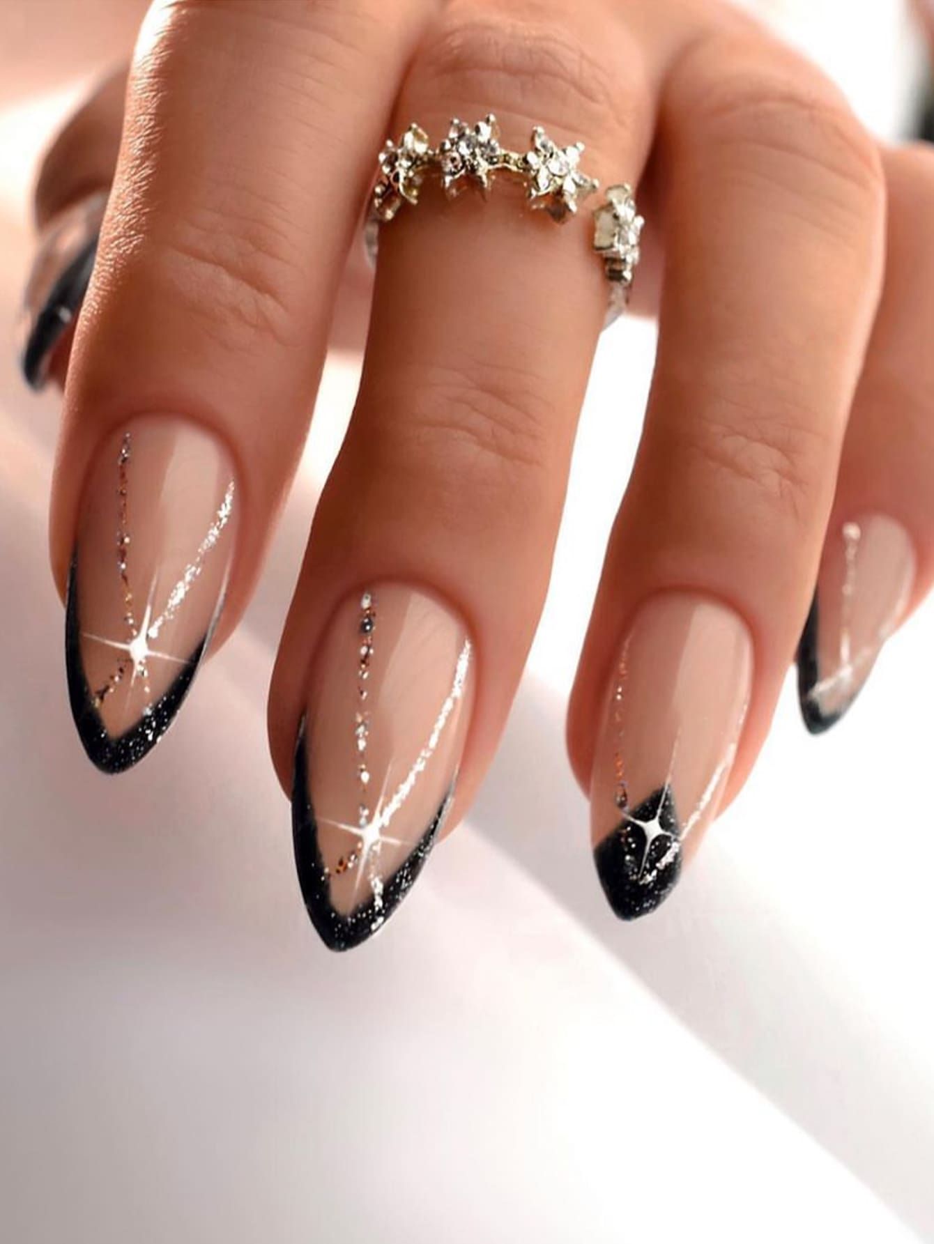 Descubra 30 ideias de Unhas Almond e ...