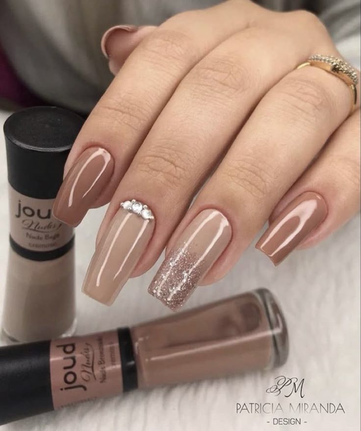 Unhas bonitas, Unhas nude, Unhas quadradas