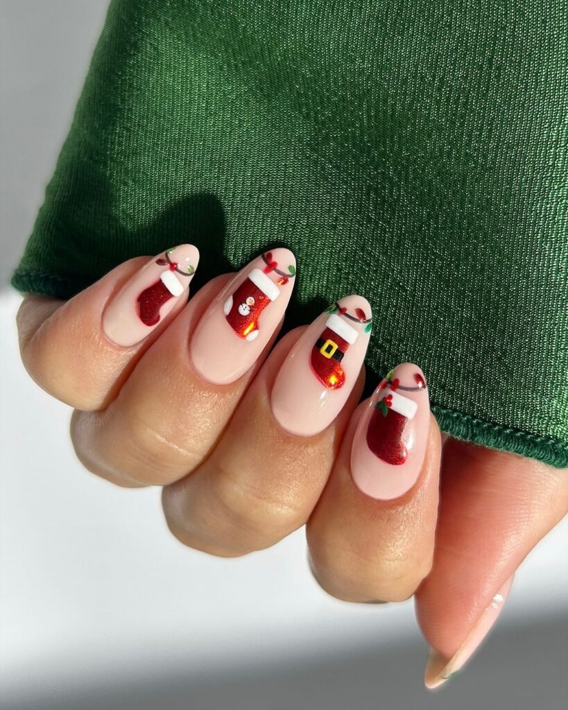 ideias elegantes e lindas de unhas de Natal