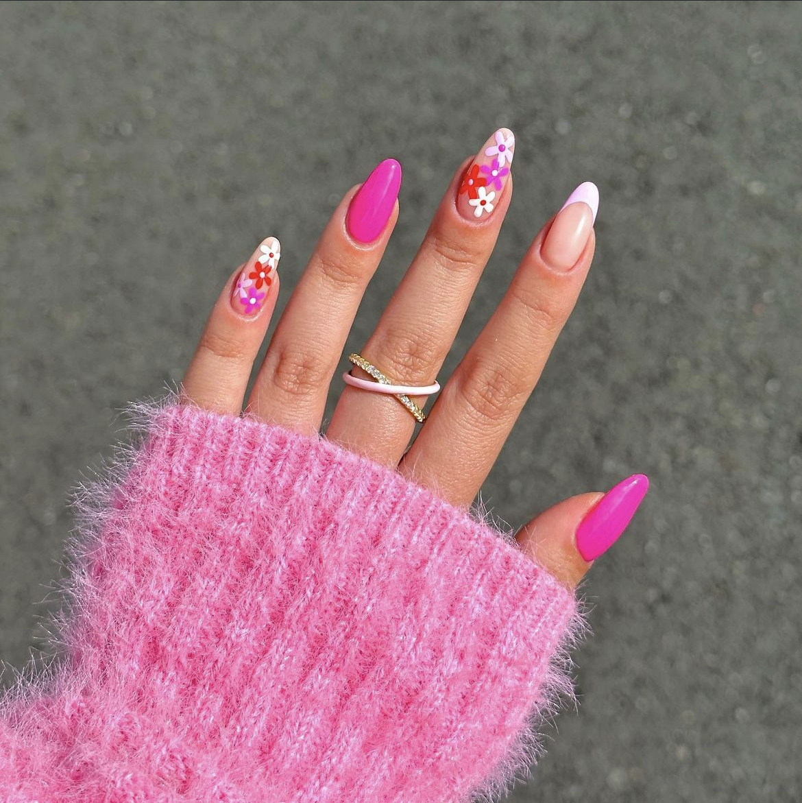 8 inspirações de unhas rosas decoradas ...