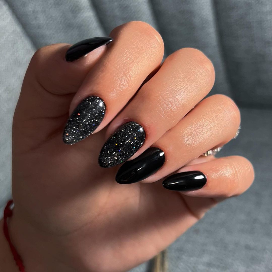 Unhas decoradas pretas: inspirações e ...