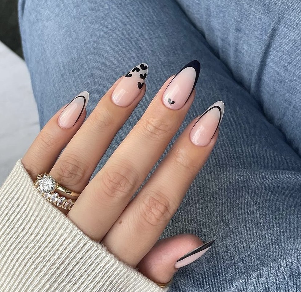 Unhas decoradas em preto e branco: 25 ...