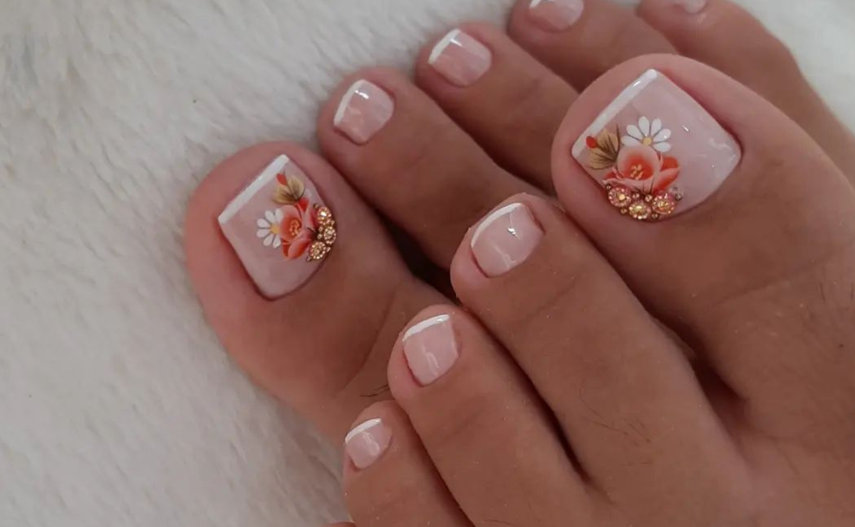Unhas do pé decoradas com flores: 35 ...