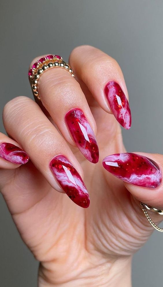 40 Unhas em gel Vermelha para se Inspirar