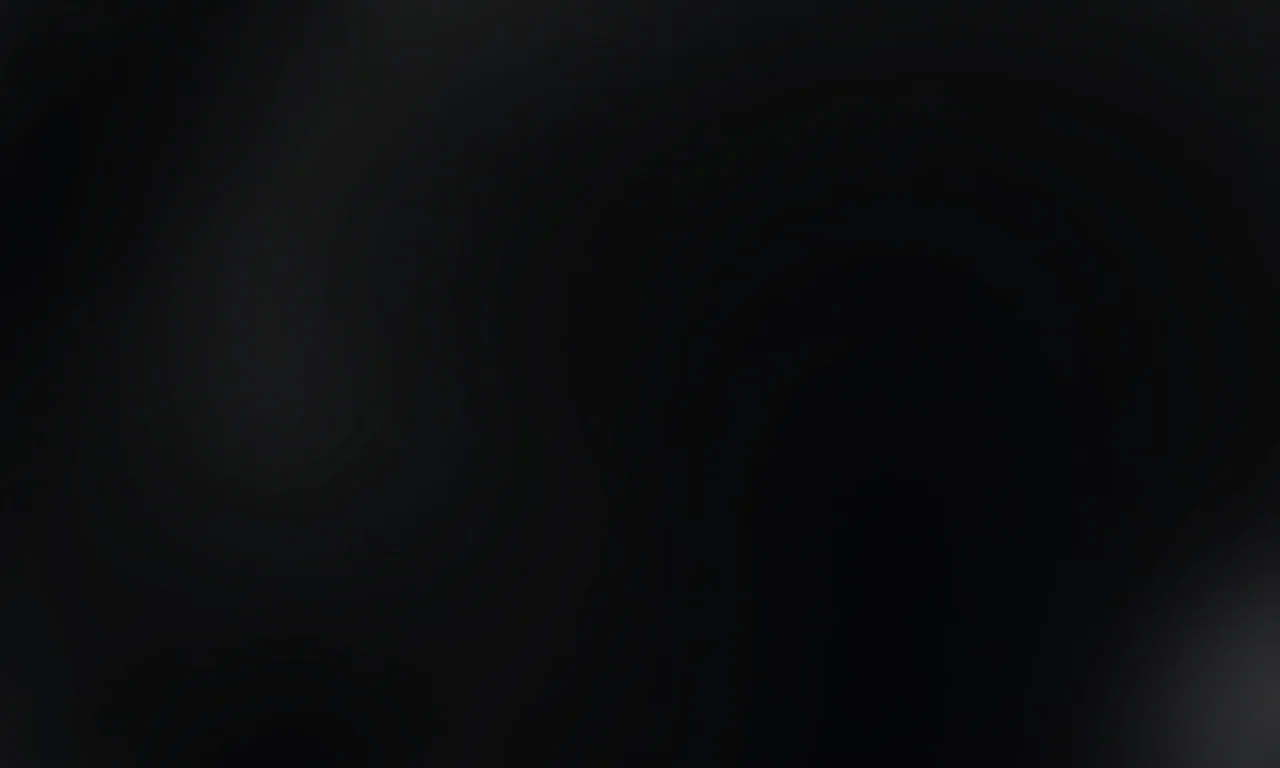 Frasco de esmalte em gel preto.