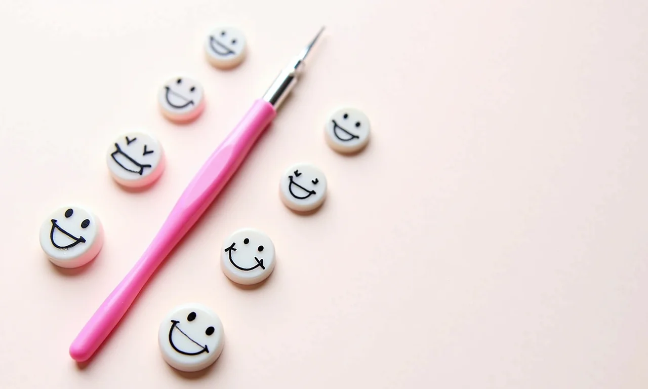 Materiais essenciais para unhas decoradas com sorriso