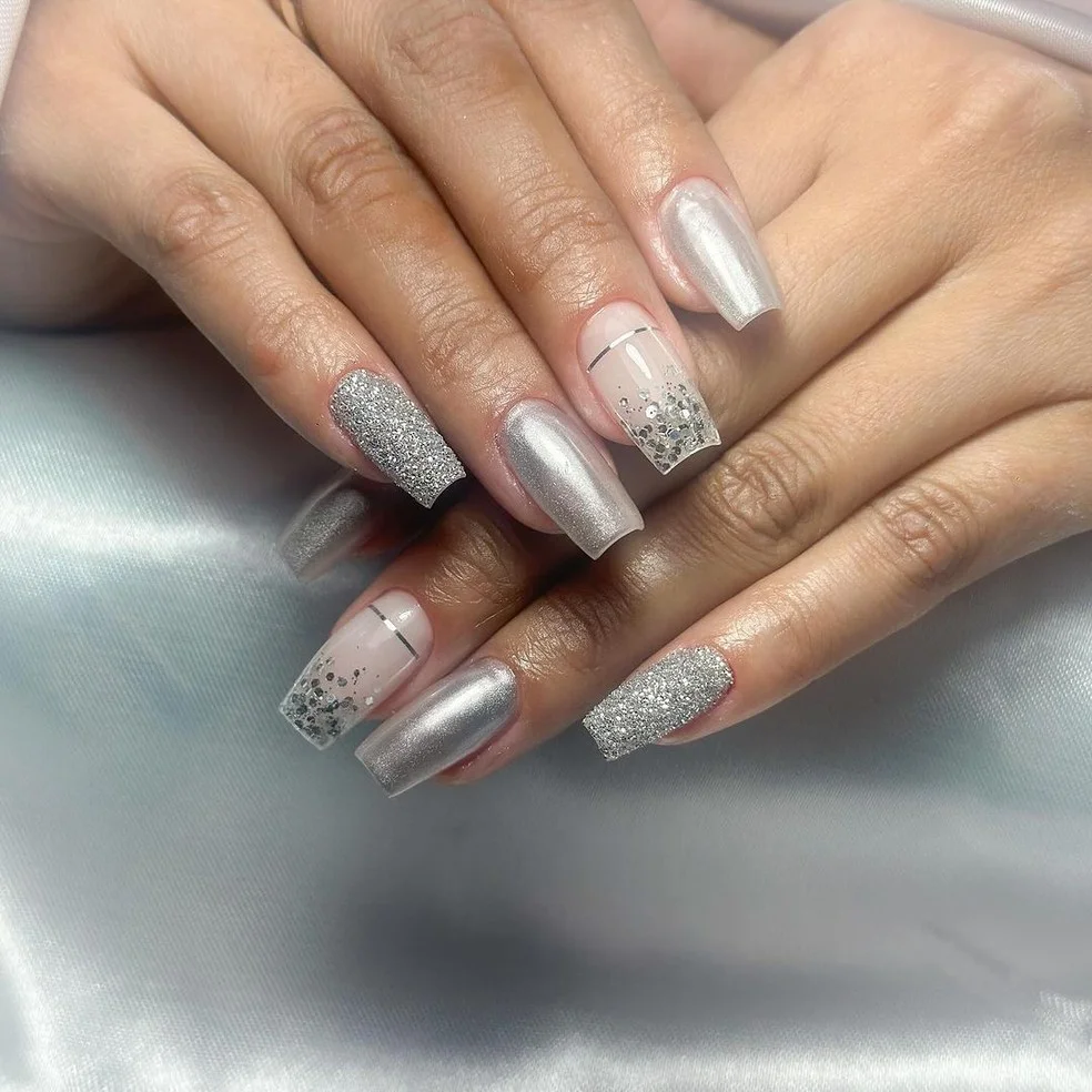 Cobertura Total com Glitter Prata Refletivo: Brilho Máximo - ideia