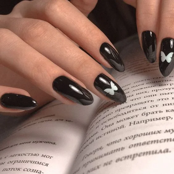 Unhas decoradas pretas: dicas e
