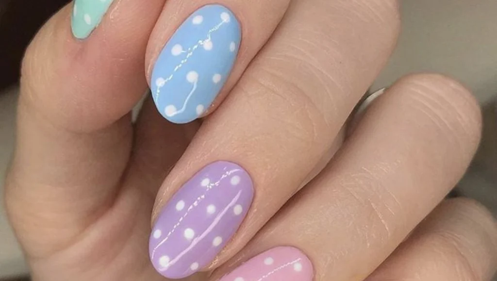 unha decorada rosa - referência 14