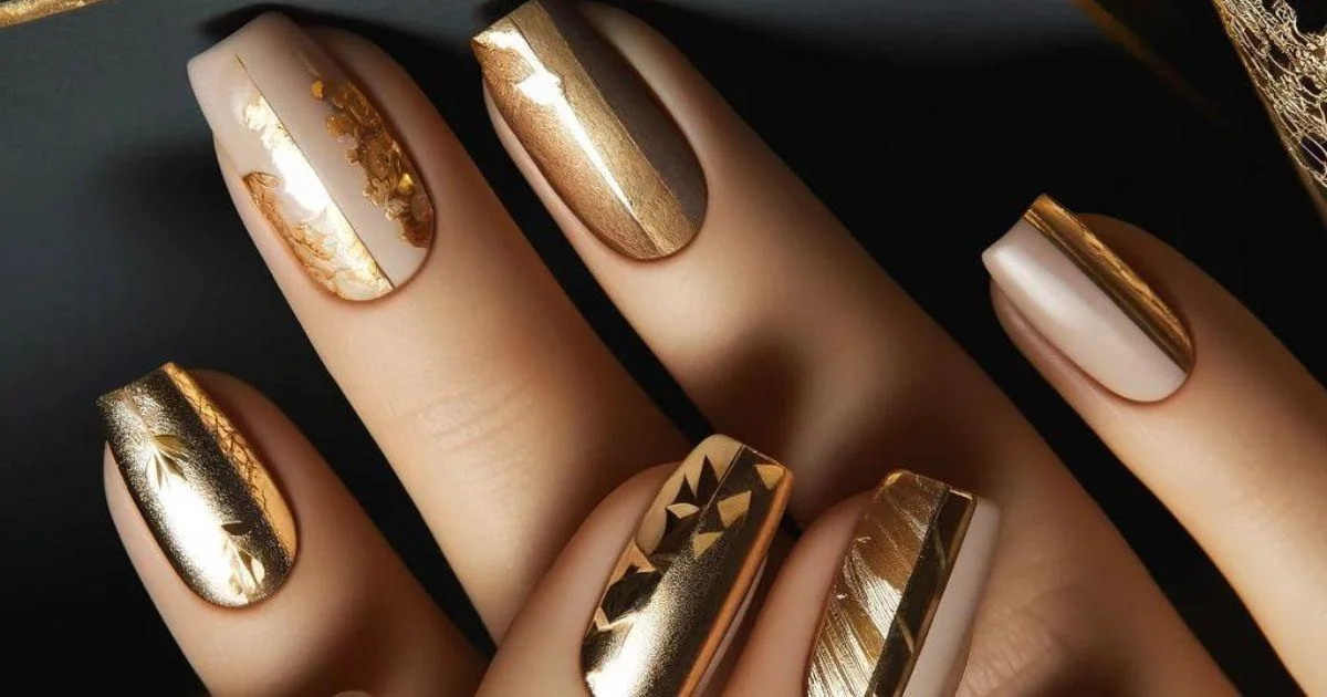 Unhas Degradê com Folhas de Ouro: Um Toque de Luxo e Sofisticação - detalhe