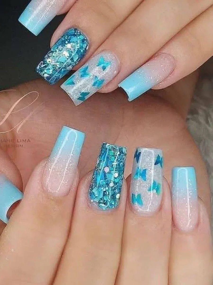 unha decorada azul - referência 14