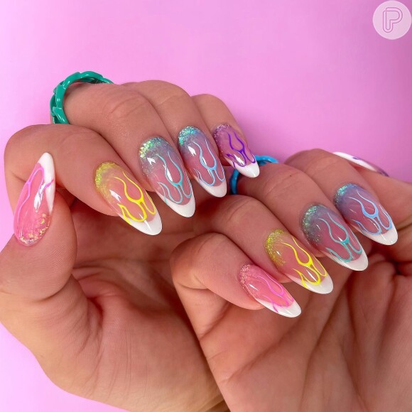 Foto: Unhas decoradas: francesinha com ...