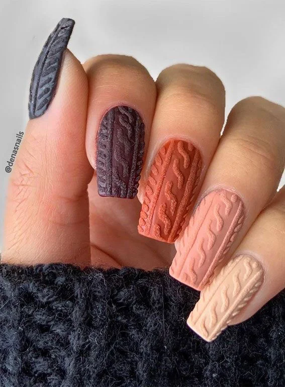 Unhas de Inverno com Efeito Suéter Aconchegante - detalhe