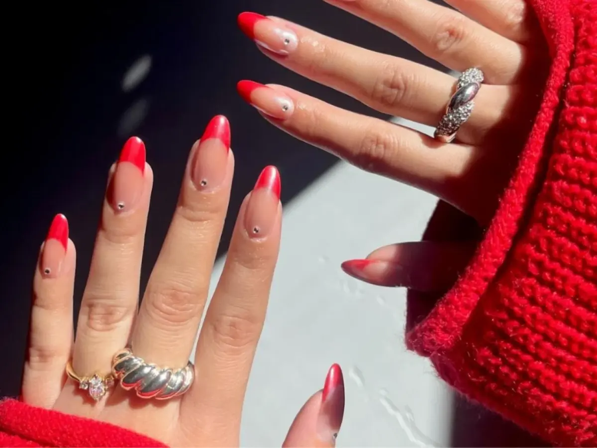 Francesinha Estilo 'Sorriso' com Esmalte Vermelho Cereja - detalhe