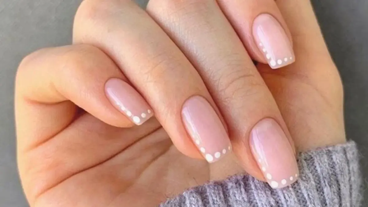 Francesinha Poá Divertida: Bolinhas que Alegram o Visual - inspiração