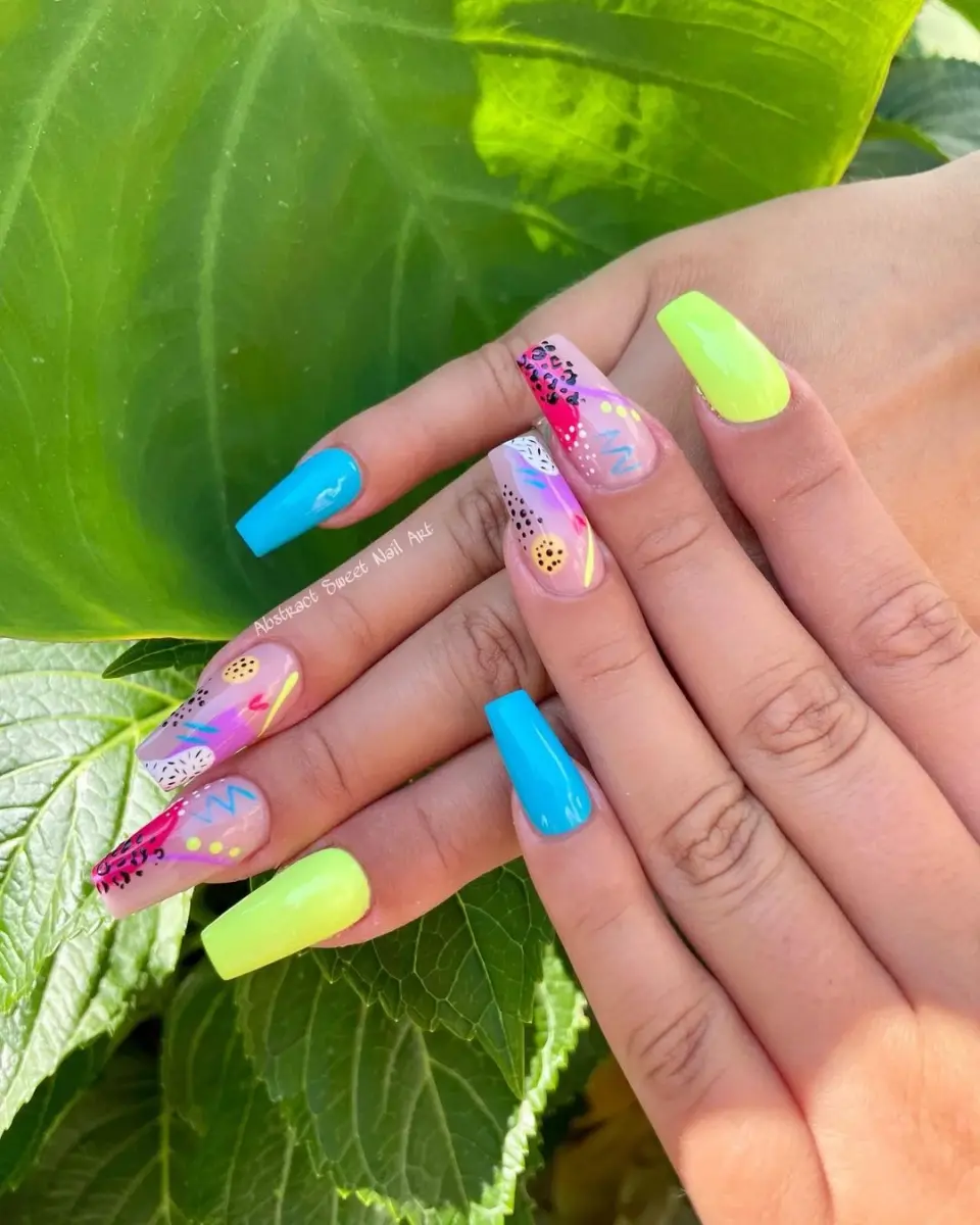 Bailarina com Efeito Ombré e Pigmento Neon: Para Mulheres Ousadas - detalhe