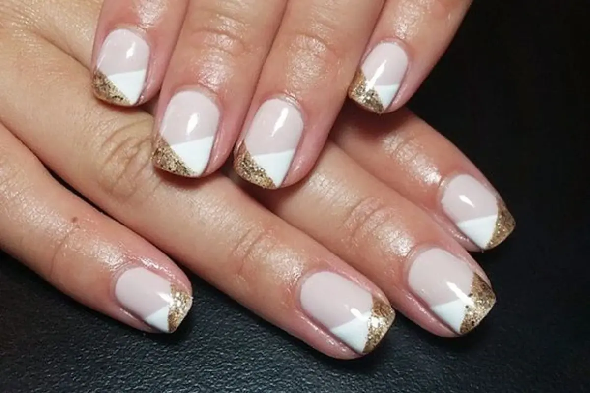 Francesinha Invertida com Glitter Dourado - ideia