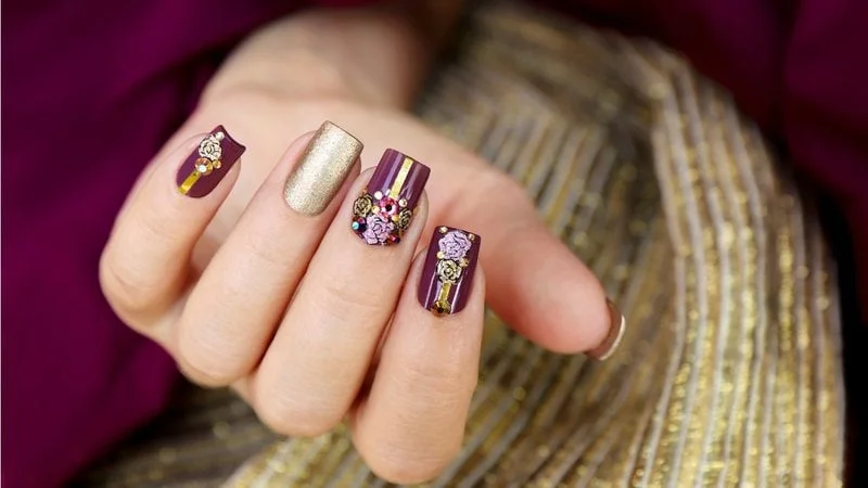 Como fazer adesivos de unha? Siga essas