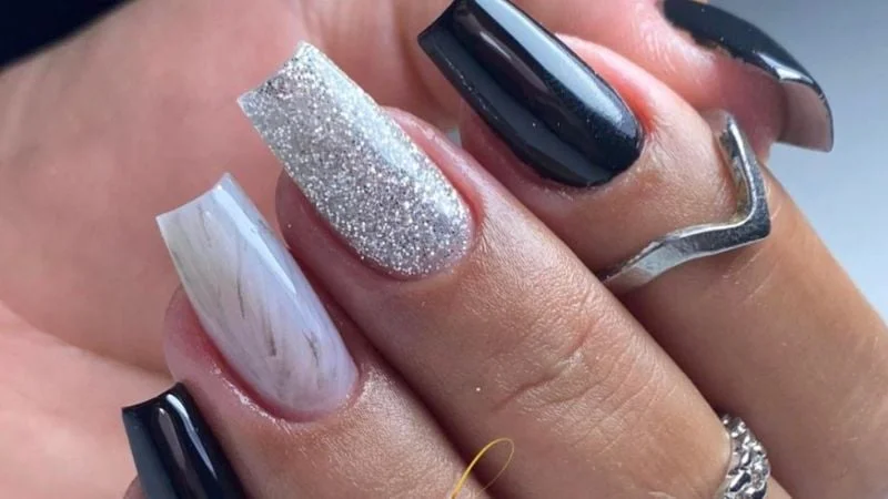 Unhas pretas: 23 ideias criativas e