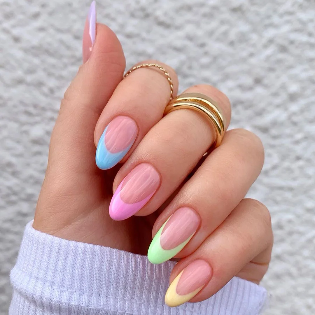 Francesinha Colorida em Tons Pastel para um Look Delicado - inspiração