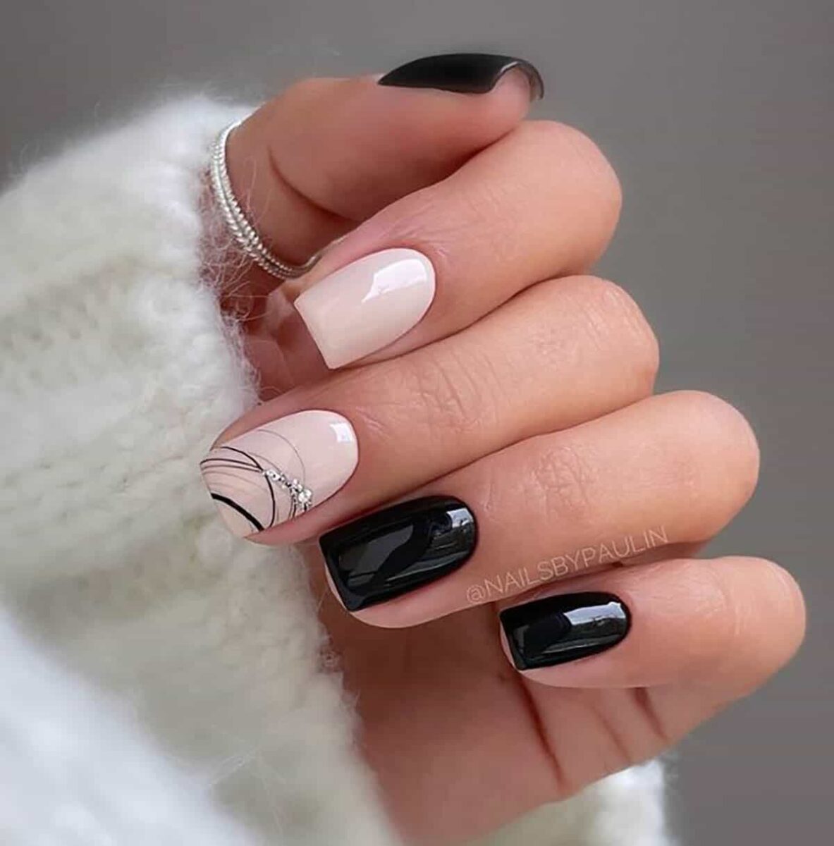 unha decorada preta - referência 5