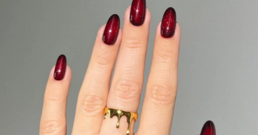 Ombré Red Velvet: Do Vermelho Intenso ao Preto Sedutor - ideia