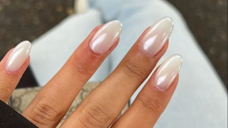 Como usar esmalte branco sem parecer