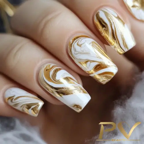 Francesinha Invertida com Glitter Dourado: Sofisticação Moderna - ideia