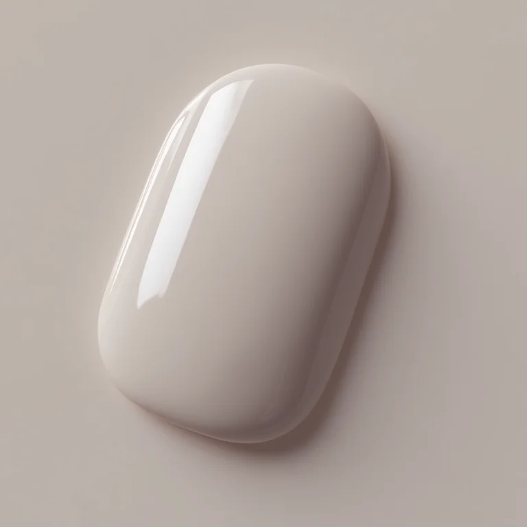 Esmalte cinza claro com acabamento moderno