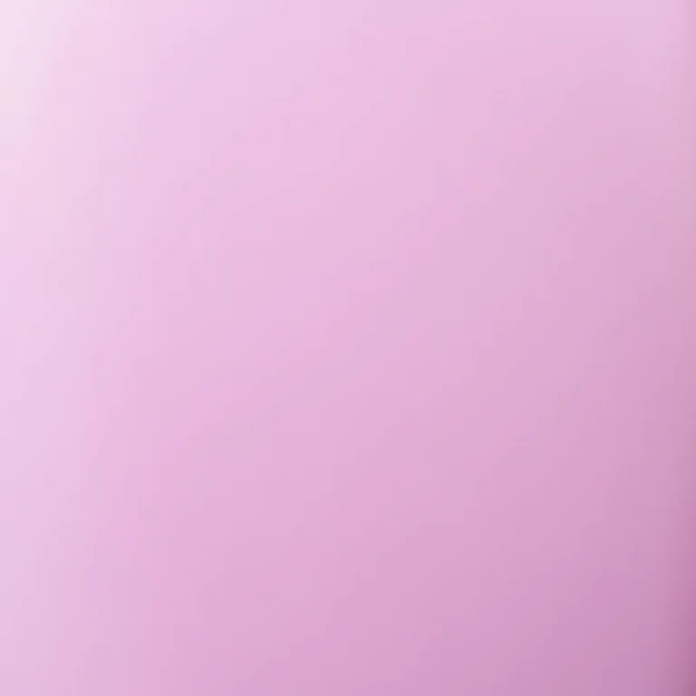 Esmalte pastel lilás com acabamento suave