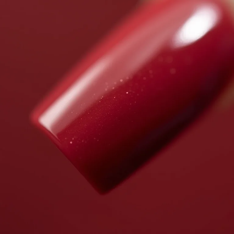 Esmalte Risqué Vinho Bordô close-up