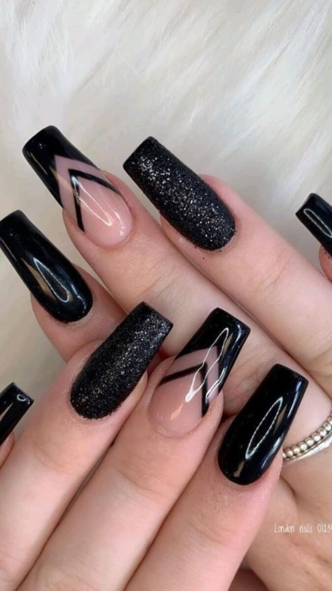 50 Ideias de Unha Decorada Preta